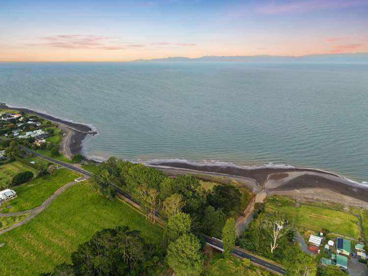 1650 East Coast Road Whakatiwai_3
