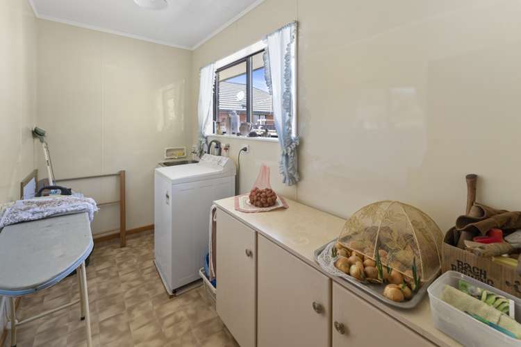 3c Shakespeare Walk The Wood_11