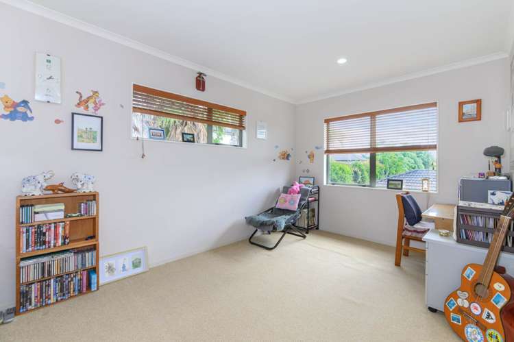 1 Mary Forgham Drive Greenhithe_14