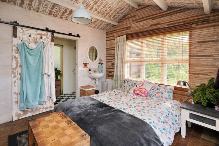 321 Port Hills Road Hillsborough_13