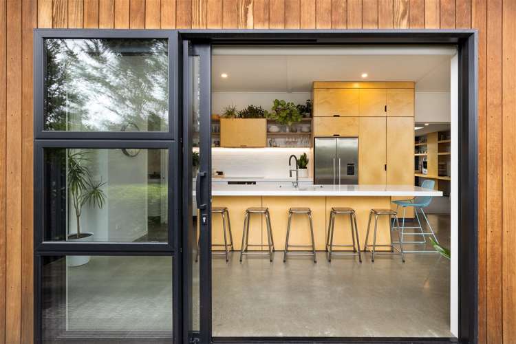 4 Piper Lane Burleigh_20