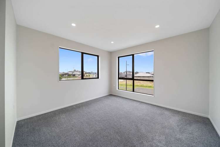 7 Whata Street Clarks Beach_22