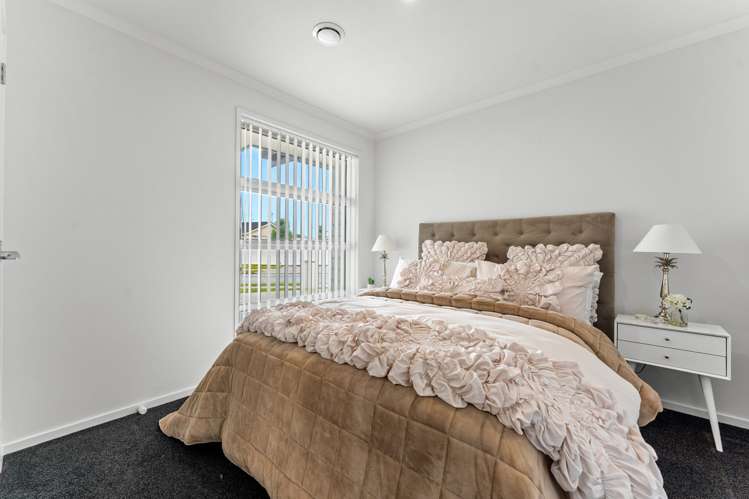 6 Dumas Place Rosehill_16