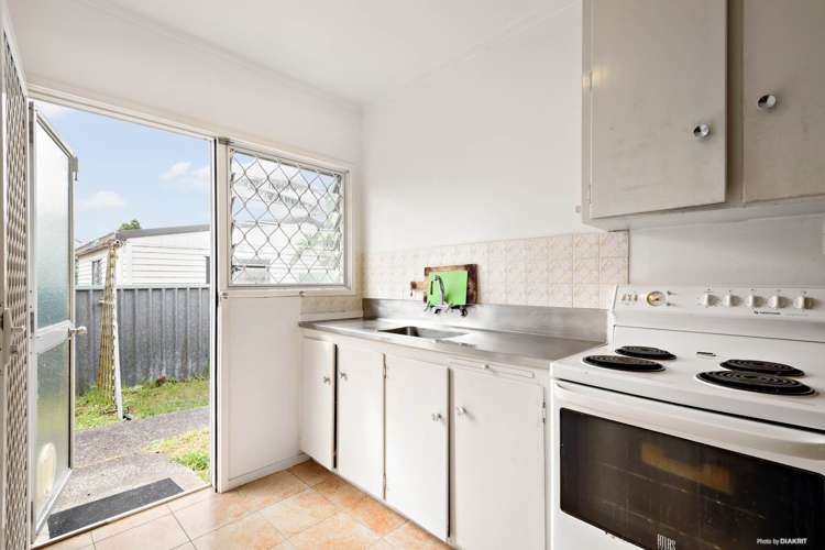 2/14 Willerton Avenue New Lynn_5