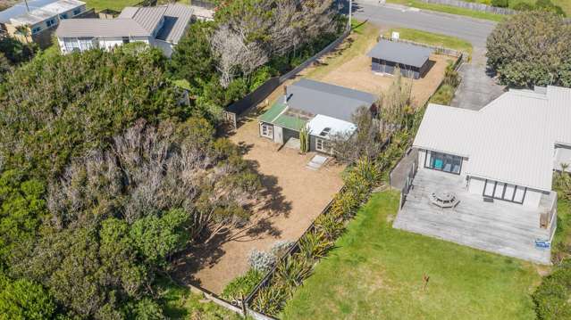 30 Hunia Terrace Himatangi Beach_1