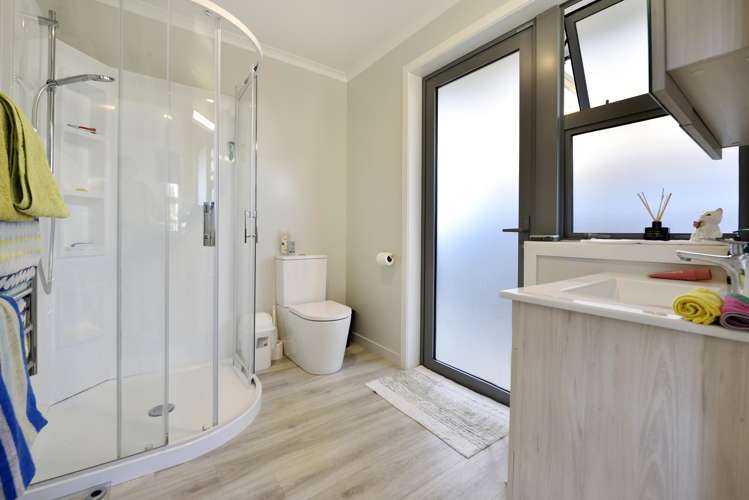 3 Schwass Lane Brightwater_11