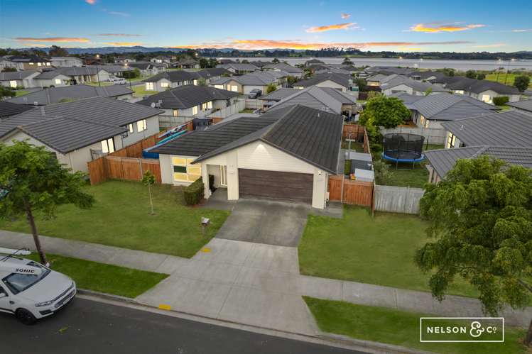 10 Kirkaldy Street Wattle Downs_17