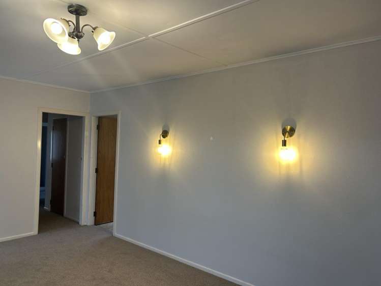 13 Alastair Avenue Owhata_5