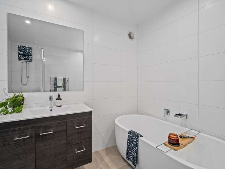 79 Te Oneroa Way Long Bay_12