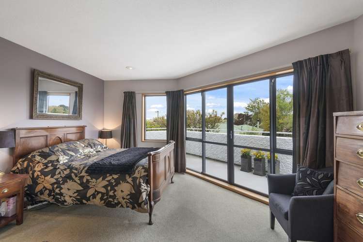 10 Netherby Lane Shirley_4