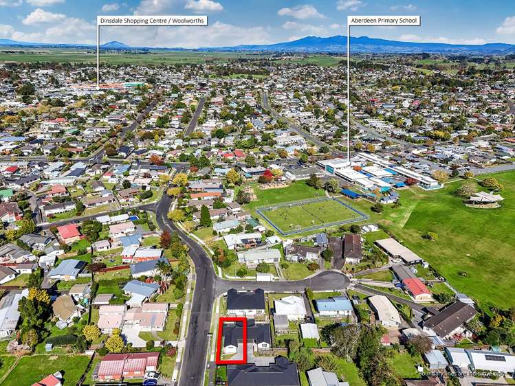 4/10 Michael Avenue Dinsdale_13