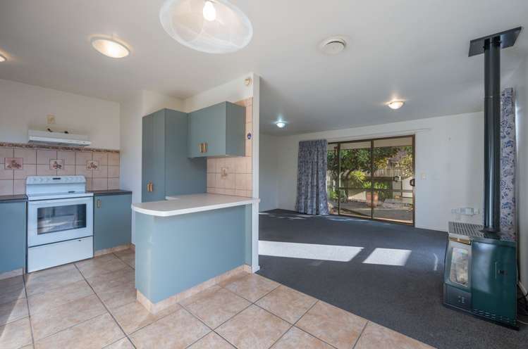 38 Maple Crescent Richmond_17