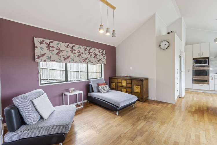 21 Silkwood Grove Totara Heights_3