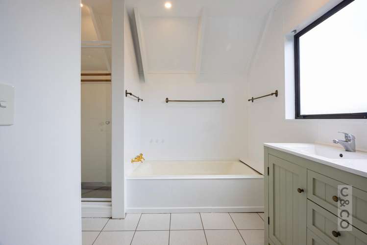 59 Barrett Road Riverhead_28