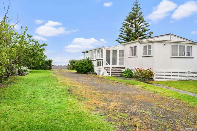 1079 East Coast Road Whakatiwai_4