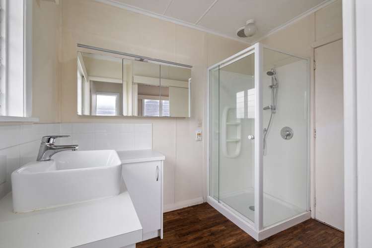 352 College Street West End_16