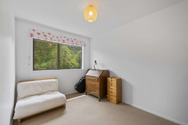 28 Lady Cobham Grove Anakiwa and Surrounds_18