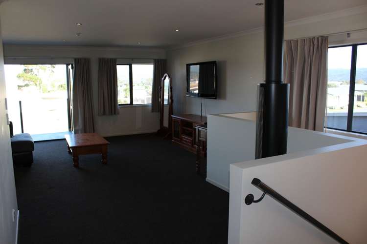 169 The Fairway Matarangi_13