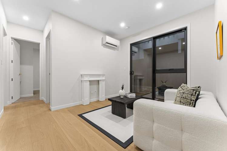 29 Grand Ridge Avenue Flat Bush_19