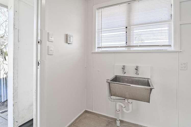 921 Bledisloe Street Raureka_10