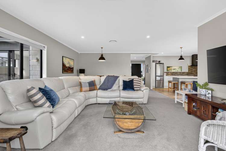 62 Graeme Foote Street Darfield_5