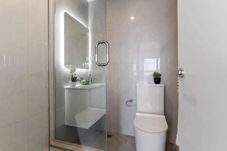 25 Warren Avenue Three Kings_18