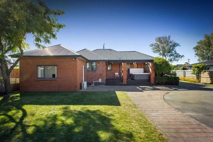 10 Evatt Street Bryndwr_24