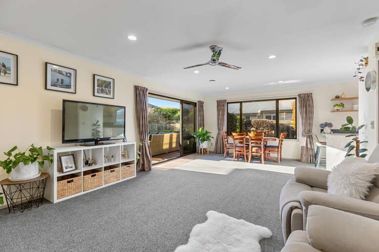 27 Kingston Street Albert Town_9