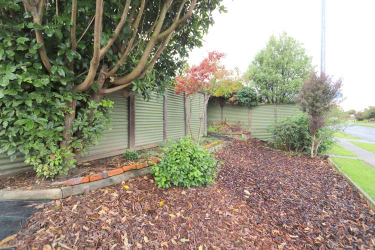 82 Lithgow Street Glengarry_18