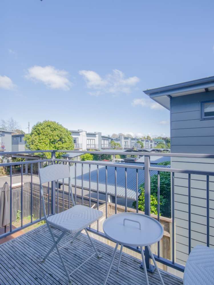 37/8 Soljak Place Mount Albert_14