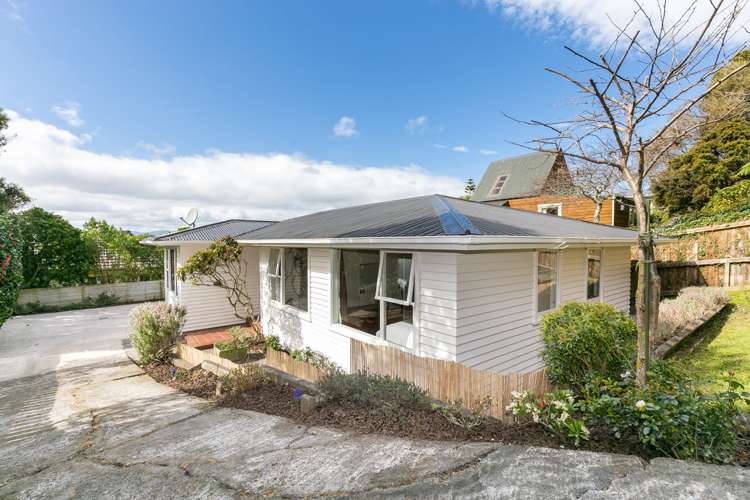 5 Winston Street Crofton Downs_14