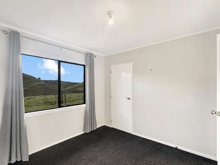 54 Moss Road 11184_5