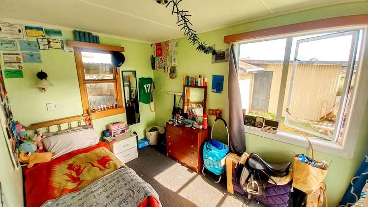 21 Main Road Tuatapere_15