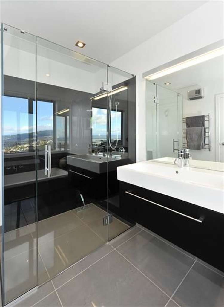 374 Princes Drive Britannia Heights_10