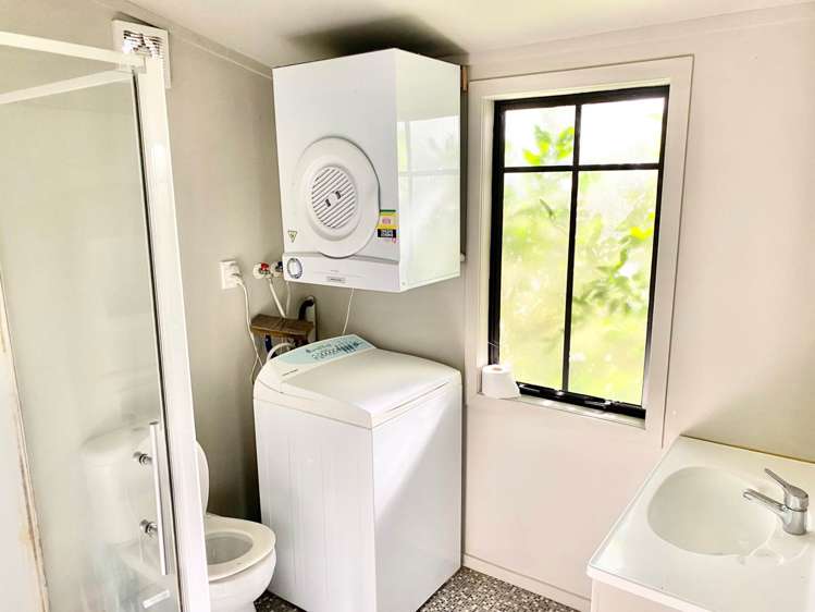 65 Woodglen Road Glen Eden_13