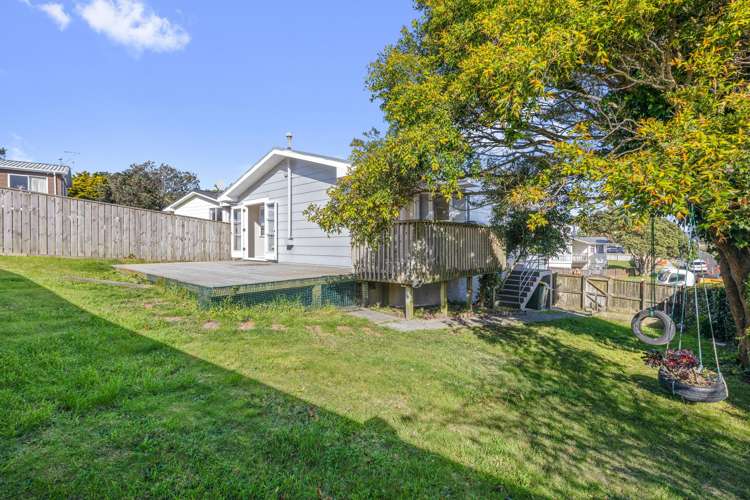 17 Moult Street Titahi Bay_13