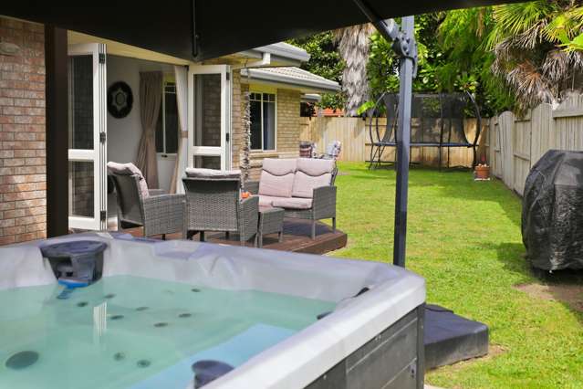 Brick and tile family living in a quiet cul-de-sac