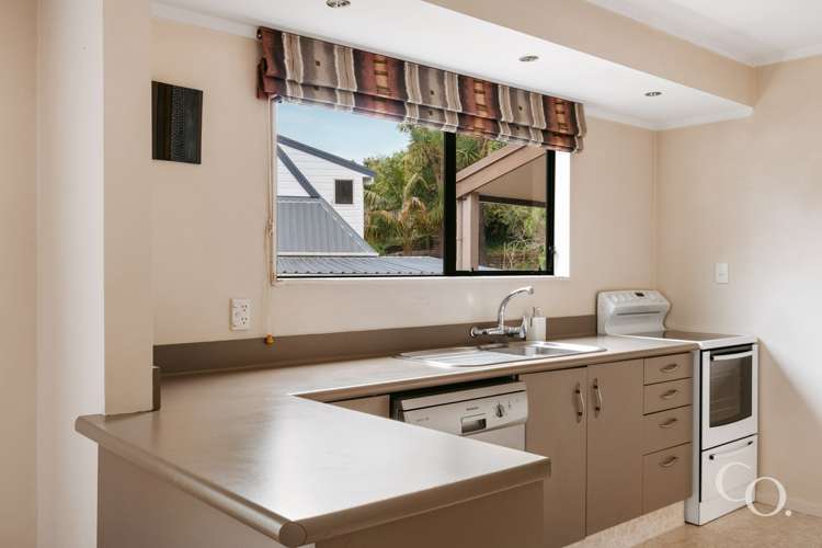 4 Pukeko Lane Brookfield_8