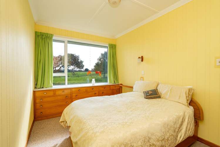 299 Oteramika Road Seaward Bush_12