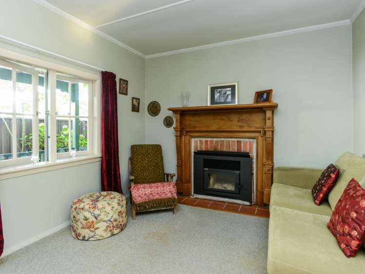 816 Lawrence Street Akina_17