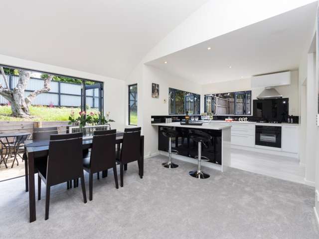 2/607 Glenfield Road Totara Vale_4