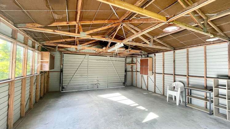 1 Babington Place Torbay_18