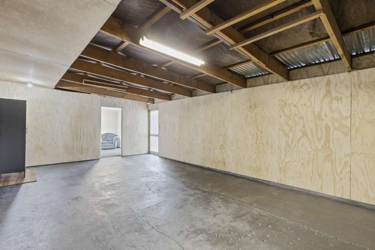 27 Tukapa Street Westown_23