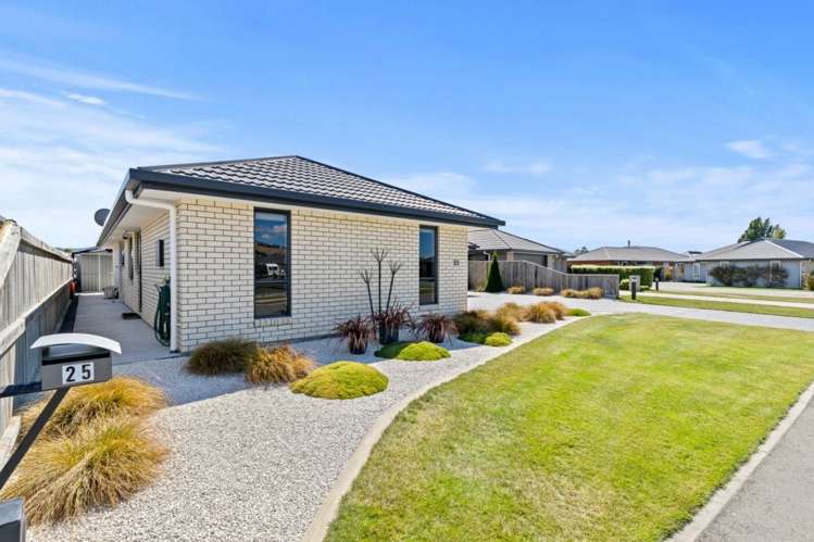 25 Korari Grove Redwoodtown_23