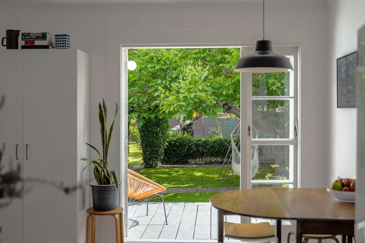 46 Woodward Street East Featherston_6