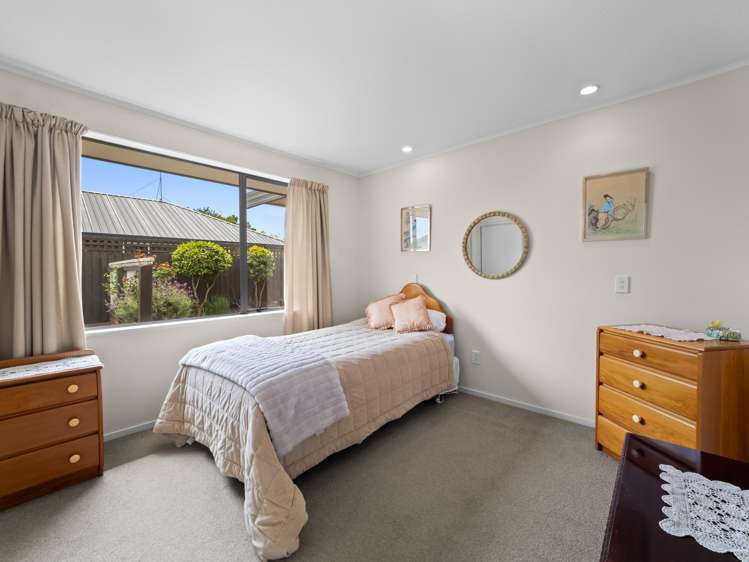 123 Pages Road Allenton_15