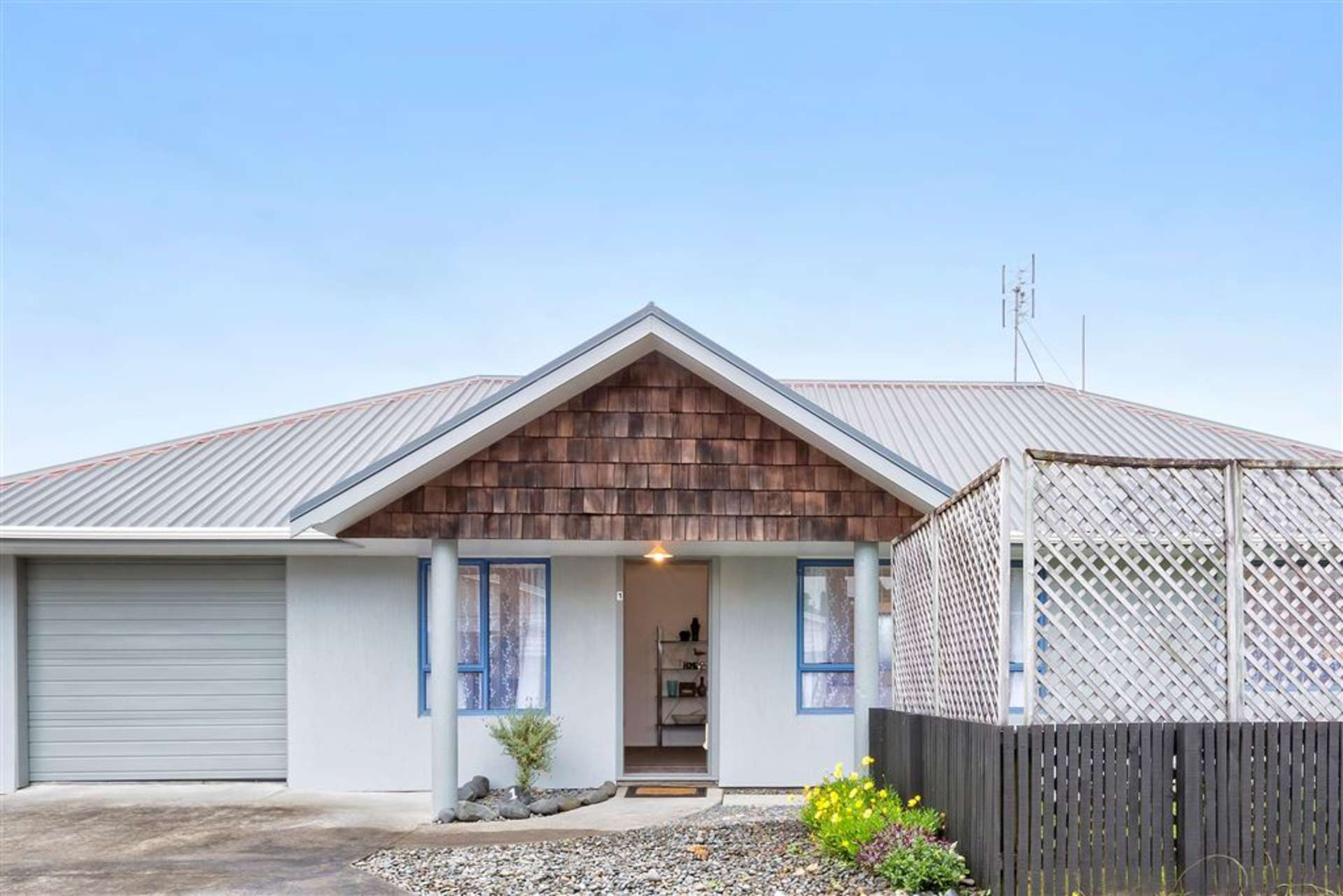 2/11 Settlement Road Papakura_0