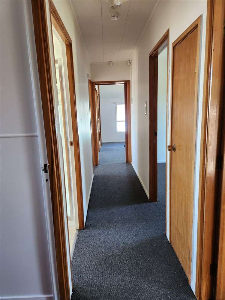 180 Mahia Road Wattle Downs_13