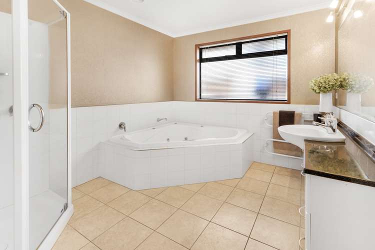 85 Huntington Drive Huntington_18