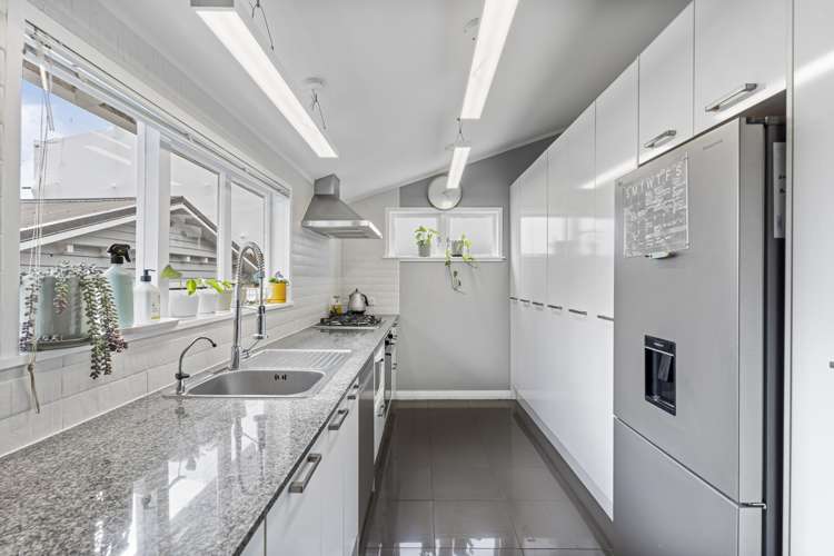 52 Woodward Road Mount Albert_9